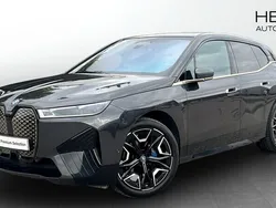 Grå (grey) Begagnad 2022 BMW iX Comfort Edition SUV | 478 700 kr (Marknadspris)