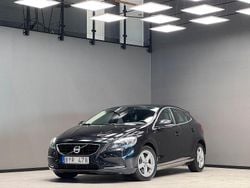 Svart Begagnad 2013 Volvo V40 Momentum Kombi | 139 900 kr (Marknadspris)