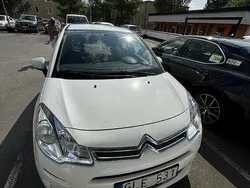 Vit Begagnad 2013 Citroën C3 Halvkombi | 50 000 kr (Superpris)
