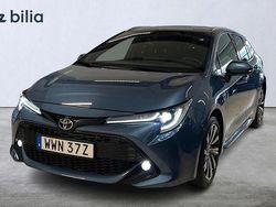 Blå Begagnad 2022 Toyota Corolla Style Kombi | 274 900 kr (Marknadspris)