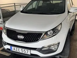 Vit Begagnad 2014 Kia Sportage SUV | 100 000 kr (Marknadspris)