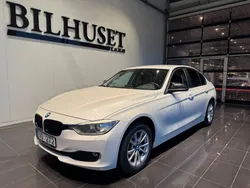 Vit Begagnad 2012 BMW 320 Sedan | 119 900 kr (Marknadspris)