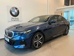 Blå Begagnad 2023 BMW 520 M Sport Sedan | 609 900 kr