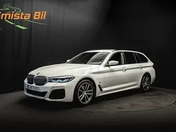 Vit Begagnad 2021 BMW 520 M Sport Kombi | 379 900 kr (Marknadspris)