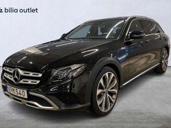 Svart Begagnad 2017 Mercedes E220 Kombi | 294 900 kr (Marknadspris)