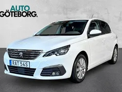 Vit Begagnad 2021 Peugeot 308 Halvkombi | 189 900 kr (Bra pris)