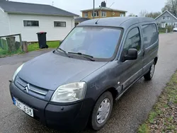 Grå Begagnad 2006 Citroën Berlingo Minibuss | 32 000 kr (Marknadspris)