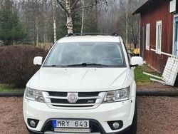 Vit Begagnad 2012 Fiat Freemont Urban SUV | 65 000 kr (Marknadspris)