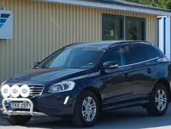 Blå Begagnad 2015 Volvo XC60 Momentum SUV | 158 000 kr (Marknadspris)