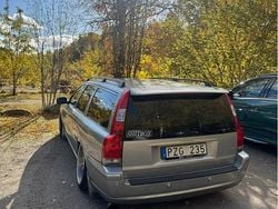 Silver Begagnad 2008 Volvo V70 Momentum Kombi | 39 999 kr (Bra pris)