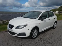 Vit Begagnad 2009 Seat Ibiza Halvkombi | 44 500 kr (Lite dyr)