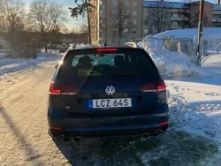 Blå Begagnad 2019 VW Golf VII R Kombi | 300 500 kr (Lite dyr)