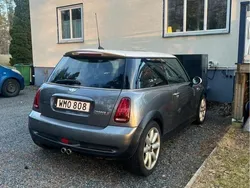 Grå Begagnad 2005 Mini Cooper S Halvkombi | 45 000 kr (Marknadspris)