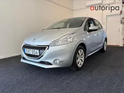 Ljusgrå Begagnad 2014 Peugeot 208 Halvkombi | 69 900 kr (Marknadspris)