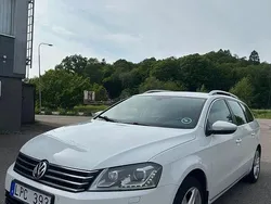 Vit Begagnad 2011 VW Passat Kombi | 59 000 kr (Marknadspris)