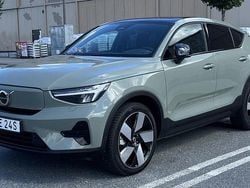 Grön Begagnad 2023 Volvo EC40 Core SUV | 340 000 kr (Superpris)