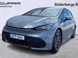 Ljusgrå (vaporgrau) Begagnad 2024 Cupra Born Halvkombi | 294 500 kr (Marknadspris)