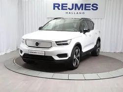 Vit Begagnad 2021 Volvo XC40 Core SUV | 309 500 kr