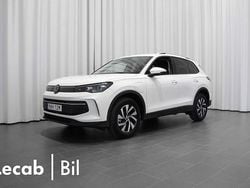 Vit (pure white) Ny 2025 VW Tiguan Life SUV | 549 500 kr (Marknadspris)