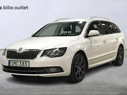 Vit Begagnad 2014 Skoda Superb Kombi | 79 900 kr (Superpris)