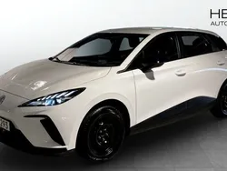 Vit (white) Begagnad 2023 MG MG4 EV Halvkombi | 259 900 kr