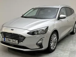 Grå Begagnad 2020 Ford Focus Titanium | 181 000 kr (Marknadspris)