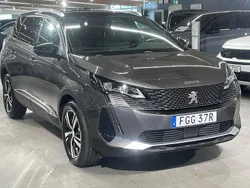 Grå Begagnad 2024 Peugeot 5008 GTi Minibuss | 339 900 kr (Marknadspris)