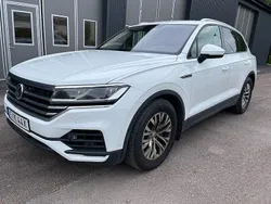 Flerfärgad Begagnad 2020 VW Touareg SUV | 175 000 kr