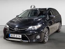 Svart Begagnad 2015 Toyota Auris Touring Sports Edition Kombi | 119 900 kr (Marknadspris)