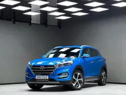 Ljusblå (blå) Begagnad 2018 Hyundai Tucson Comfort SUV | 209 900 kr (Marknadspris)
