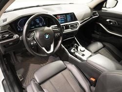 Okänd Begagnad 2021 BMW 320 Sport Line Kombi | 279 500 kr (Bra pris)