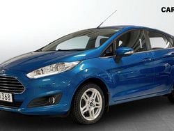 Blå Begagnad 2015 Ford Fiesta Halvkombi | 79 900 kr (Bra pris)