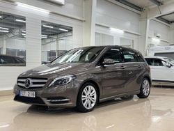 Grå Begagnad 2014 Mercedes B200 Minibuss | 104 900 kr (Lite dyr)