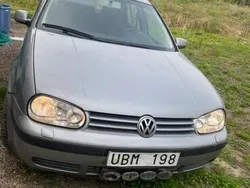 Grå Begagnad 2003 VW Golf IV Ocean Halvkombi | 10 000 kr (Superpris)