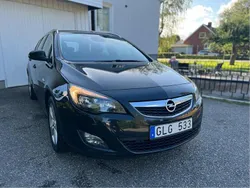 Svart Begagnad 2012 Opel Astra Enjoy Kombi | 69 000 kr (Marknadspris)