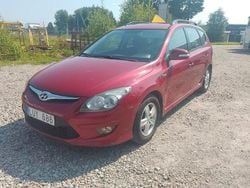 Mörkröd (röd) Begagnad 2011 Hyundai i30 Kombi | 39 900 kr (Dyr)