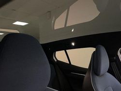 Vit Begagnad 2024 Volvo EX30 Ultra SUV | 389 900 kr (Bra pris)