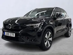 Svart Begagnad 2022 Volvo XC40 Core SUV | 349 900 kr