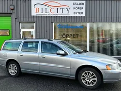 Silver Begagnad 2008 Volvo V70 Momentum Kombi | 42 900 kr (Bra pris)