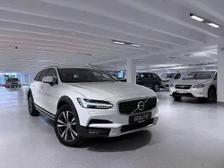 Vit Begagnad 2019 Volvo V90 CC SE Kombi | 319 900 kr (Lite dyr)