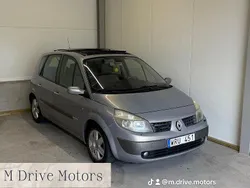 Ljusgrå Begagnad 2005 Renault Scénic II Minibuss | 14 900 kr (Bra pris)