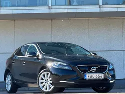 Svart Begagnad 2016 Volvo V40 Kombi | 184 900 kr (Lite dyr)