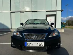 Svart Begagnad 2012 Lexus IS250 Sedan | 135 000 kr (Marknadspris)