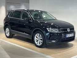 Svart (deep black pearl) Begagnad 2020 VW Tiguan Comfortline SUV | 259 000 kr (Bra pris)