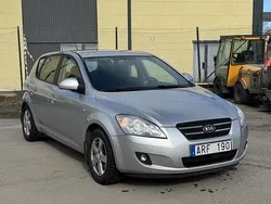 Silver Begagnad 2007 Kia Ceed 4 Halvkombi | 25 000 kr