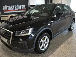 Svart (svart med klarlack) Begagnad 2022 Audi Q2 Proline SUV | 207 000 kr (Marknadspris)