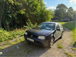 Blå Begagnad 2003 VW Golf IV Basis Halvkombi | 10 000 kr (Marknadspris)