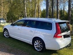 Vit Begagnad 2014 Volvo V70 Summum Kombi | 120 000 kr (Lite dyr)