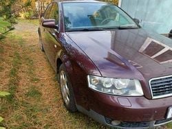 Röd Begagnad 2003 Audi A4 Comfort Sedan | 10 000 kr (Bra pris)