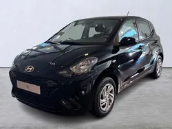 Svart Ny 2024 Hyundai i10 Essential Halvkombi | 179 900 kr (Marknadspris)